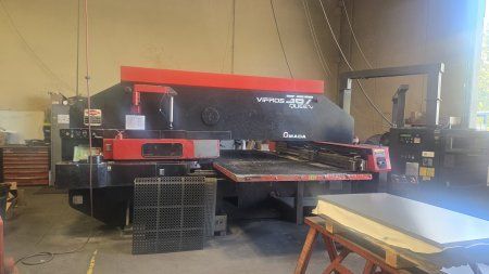 Amada VIPROS 367 QUEEN 33 tons