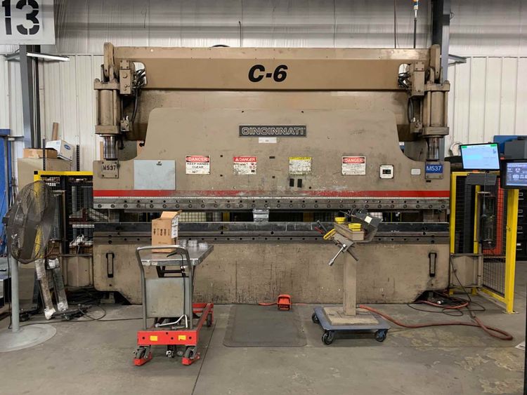 Cincinnati 135CBII CNC Press Brake 135 Ton X 14'