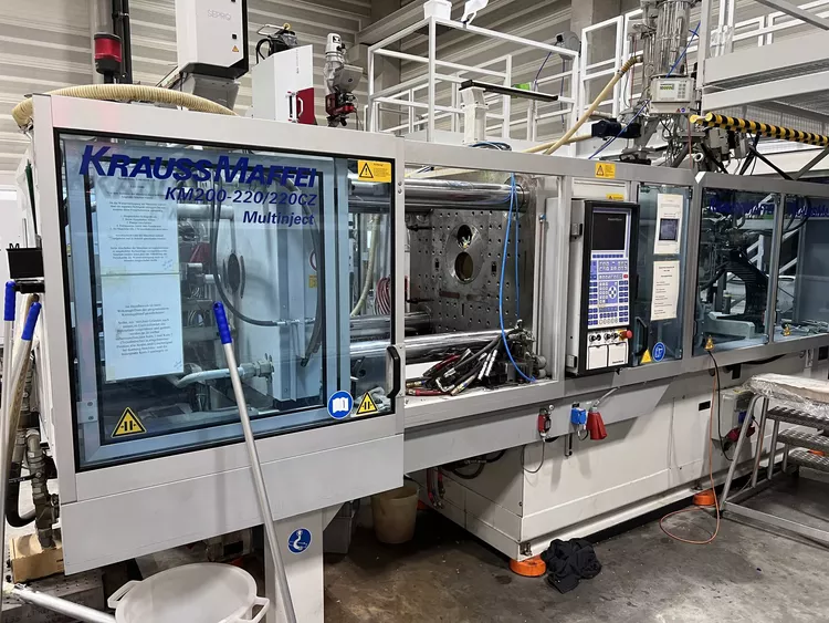 Krauss Maffei KM200-220/220 CZ 2K 200 T