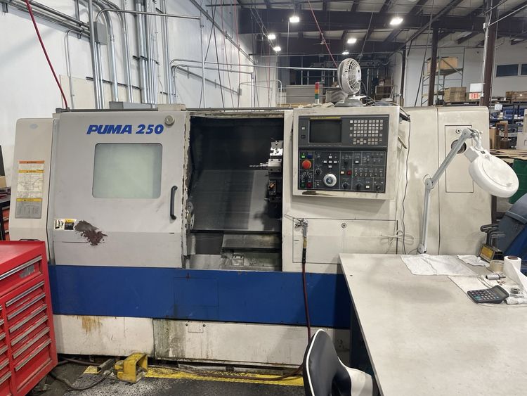 Daewoo FANUC 18T CNC CONTROL 3, 500 RPM 250B 2 Axis