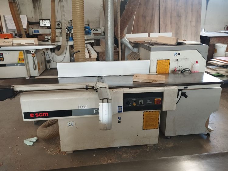 SCM F410