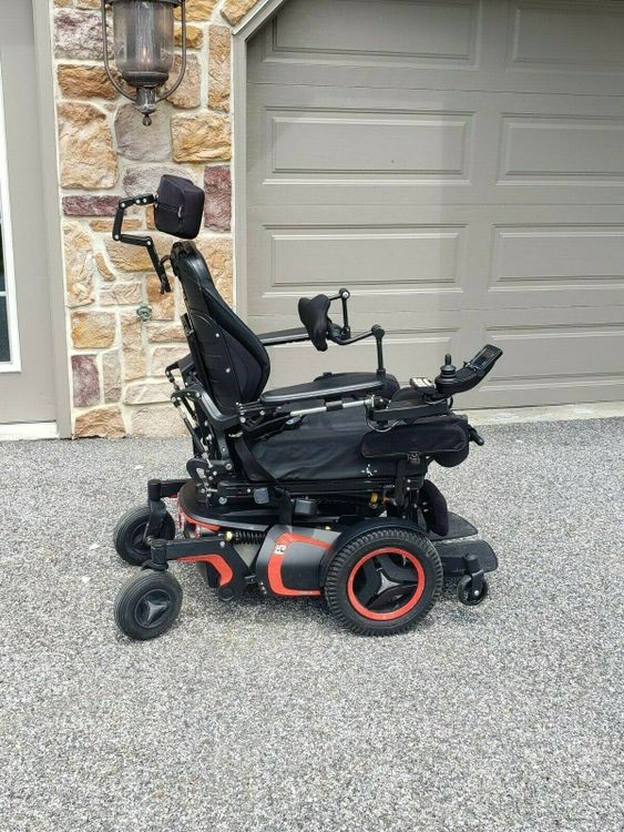 Permobil F5 Corpus VS wheelchair