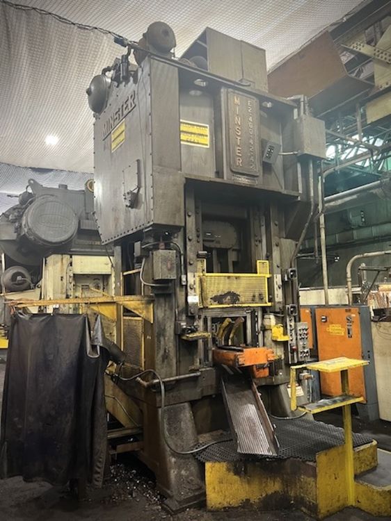 Minster E2-400-42-42 Press 400 ton