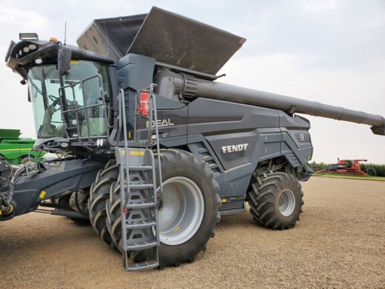 Fendt IDEAL 9 Combine