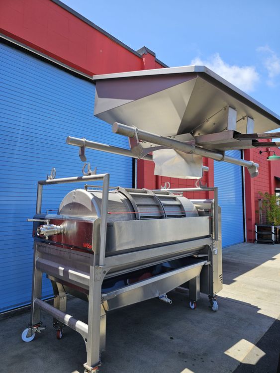 SRAML VP15e  Pneumatic Membrane Grape Press