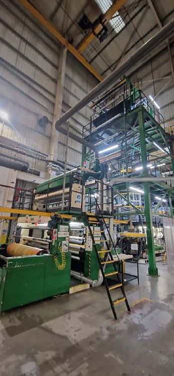 Macchi 3 layer co/ex extruder