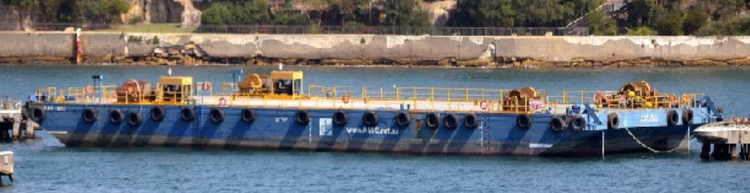 180ft Deck Cargo Barge with 4pt mooring