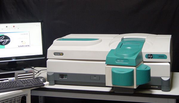 Agilent CARY 5000 UV-VIS-NIR Spectrophotometer w/ DRA-2500