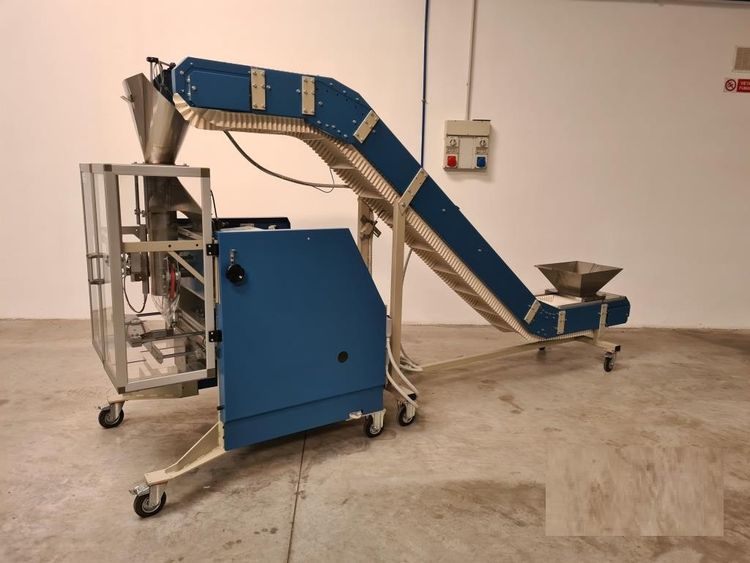 FIUMI SISTEMI MEC 550  VERTICAL PACKAGING MACHINE