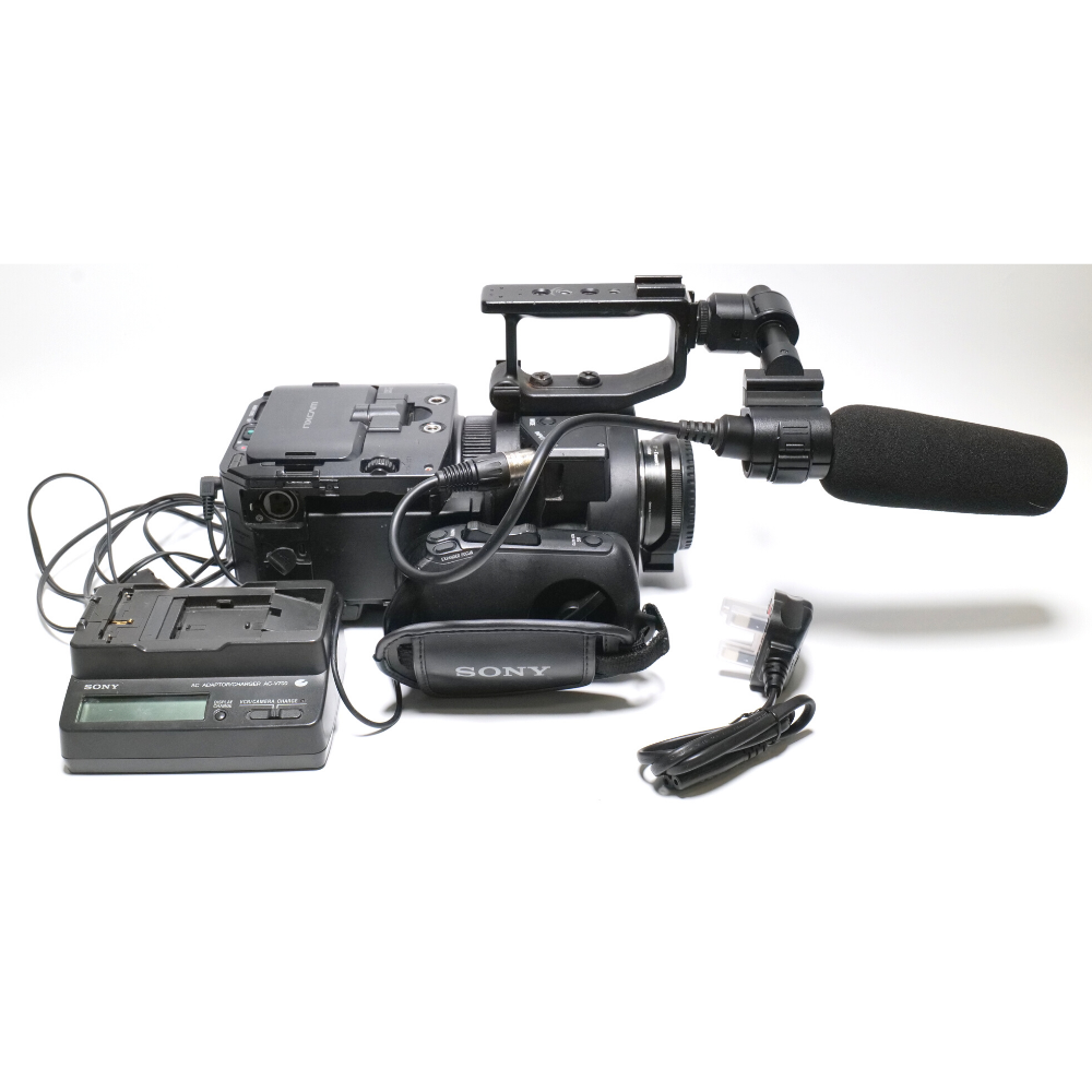 Sony NEXFS700E Camera Kit