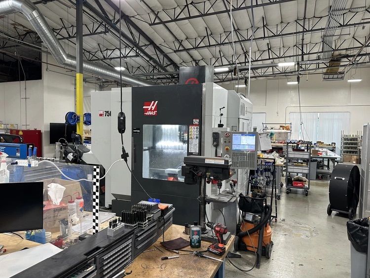 Haas UMC-750 5  Axis