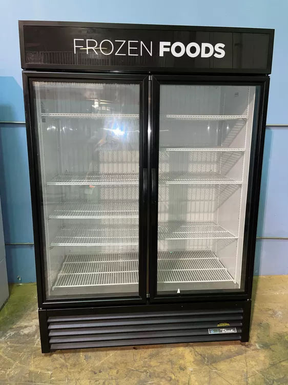 True GDM-49F-HC~TSL01, TWO DOOR FREEZER MERCHANDISER