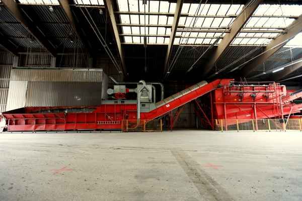 Large waste paper sorting system with baling circa 500 Tpd