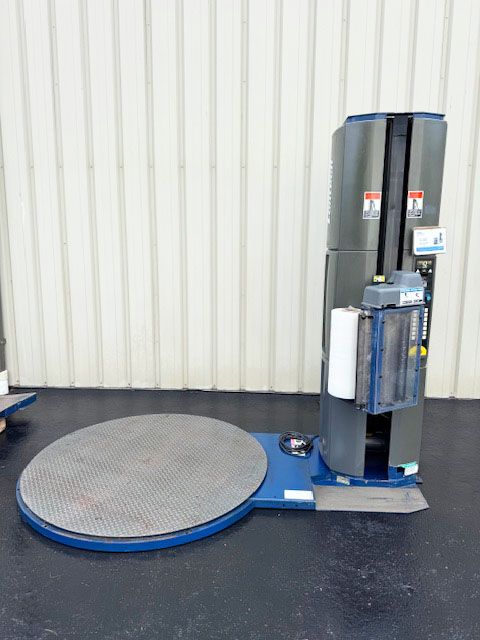 Lantech Q300  Pallet Stretch Wrapper