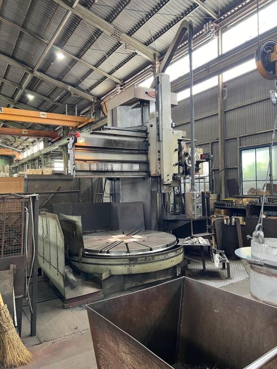 Shibaura TSS 20-40 Chuck diameter: 2,000 mm