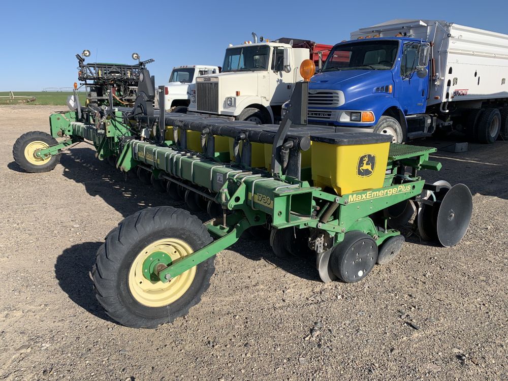 John Deere 1730 Planters Integral