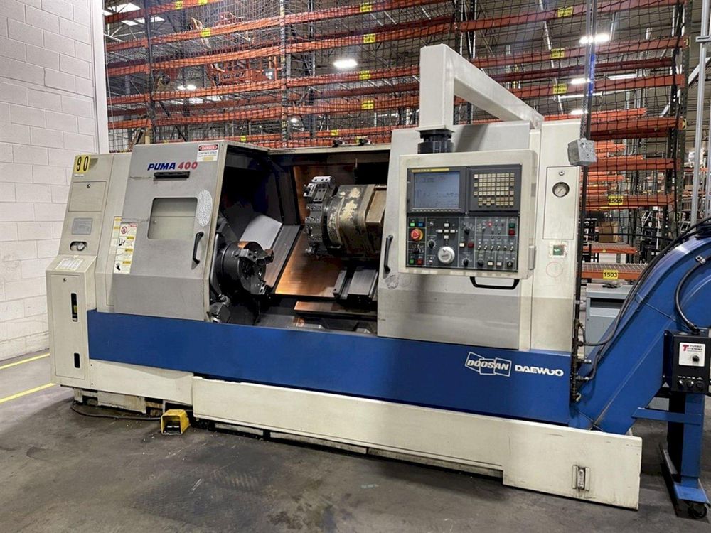 Doosan Fanuc 21i TB Control 2000 Rpm Puma 400B 2 Axis