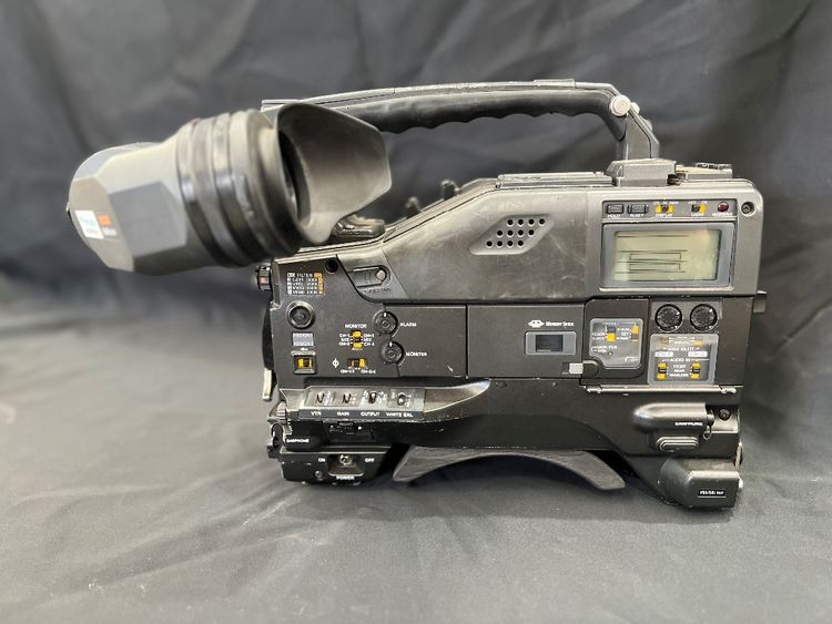 2 Sony HDW-F900R CineAlta 24P HDCAM Camcorders