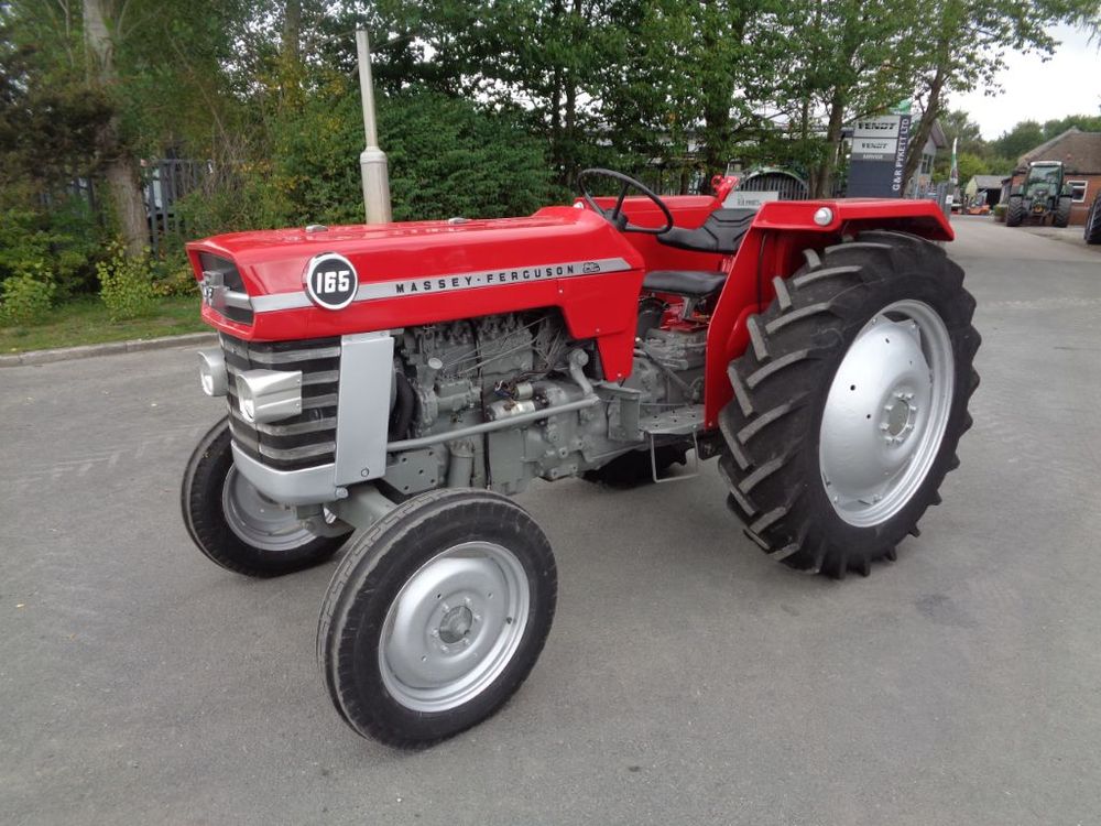 Massey Ferguson 165 Tractor Massey Ferguson 165 Tractor