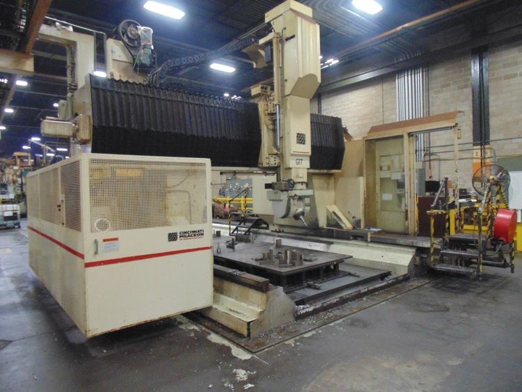 Cincinnati Milacron U5  6000