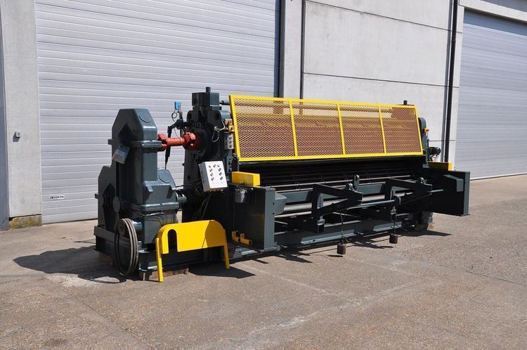 Eichener TRANSVERSE BARREL CORRUGATION 3700 MM Maximum width: 3700 mm