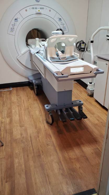 GE 16x, 8CH MRI IN AK