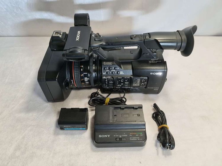 Sony PXW-X180 XDCAM camcorder