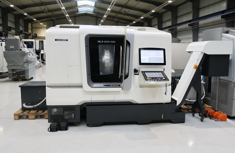 DMG ErgoLine CELOS max. 10.000 min -1 NLX 2000 Y / 500 3 Axis