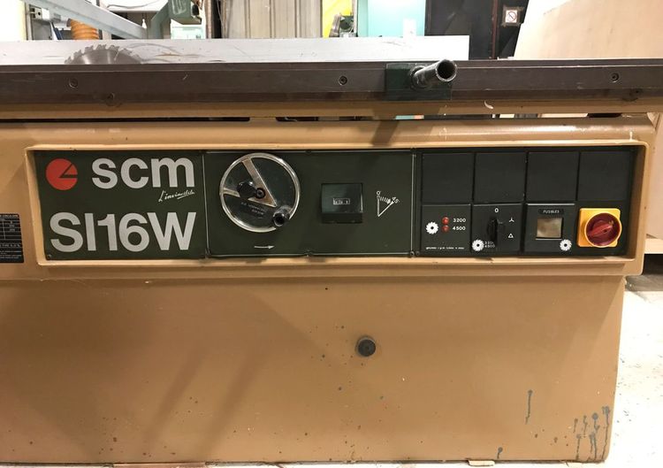 SCM SI16W