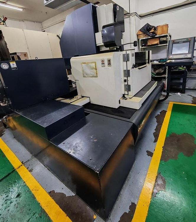 Makino SP64