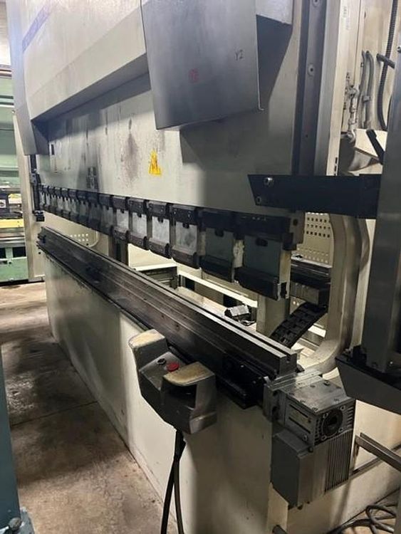 Durma CNC HAP 30135 165 ton press force