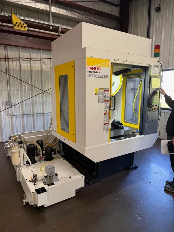 Fanuc ROBODRILL ALPHA D21MIB5  10,000 RPM