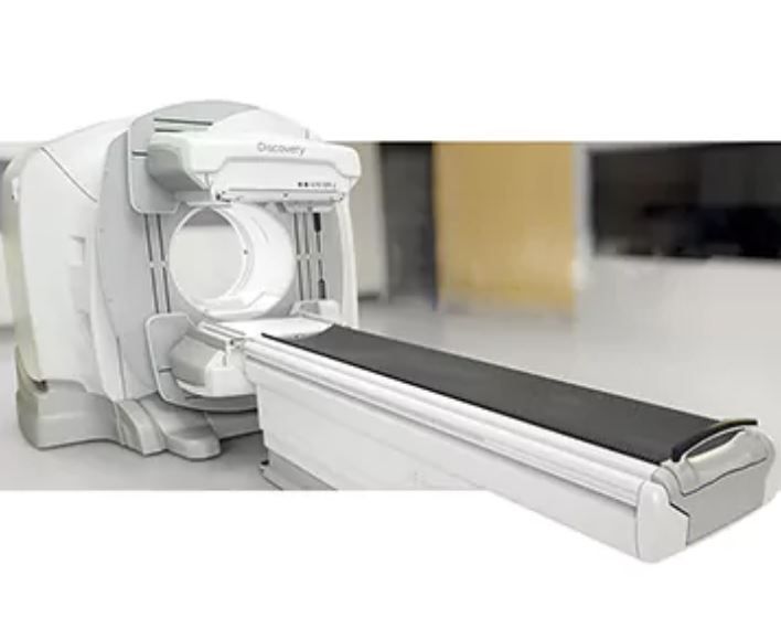 GE Discovery 670 DR Gamma Camera