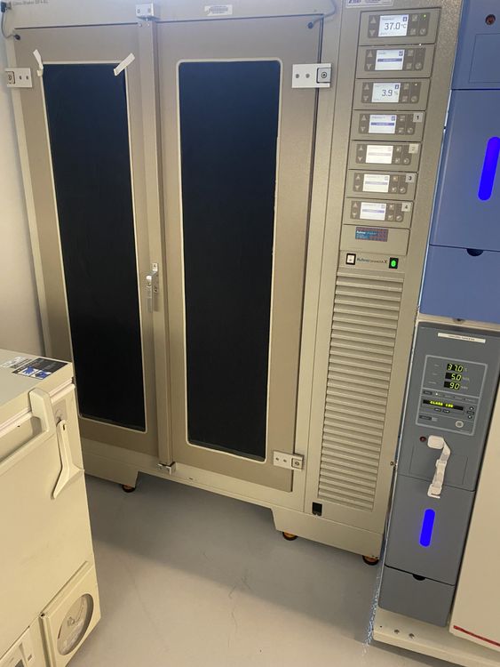 Kuhner ISF4X Incubator Shaker Orbital Shaker