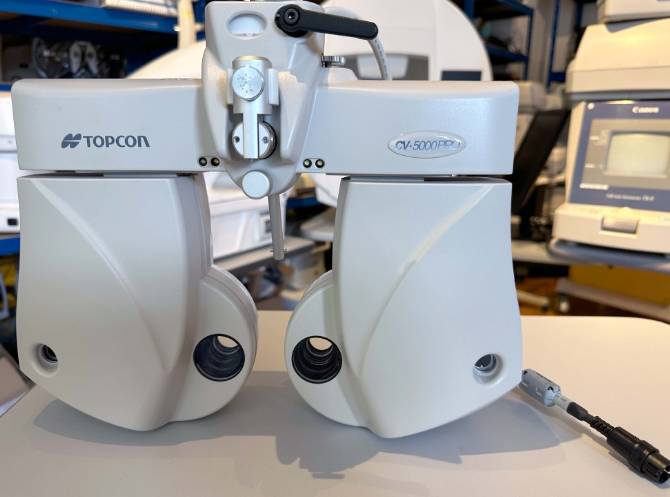 Topcon CV 5000 Pro automatic phoropter