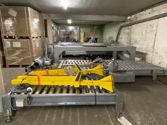 Robopac Helix HS40 Pallet Winder