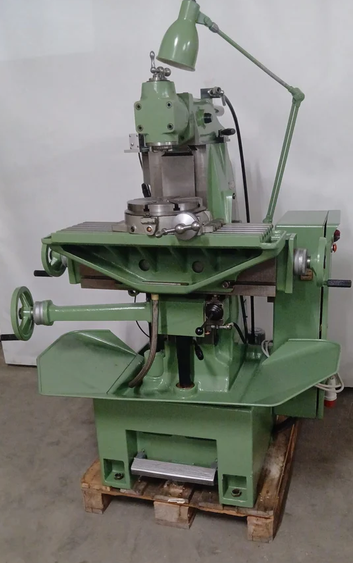 Schaublin 13 Vertical 2,000 RPM (stepless)