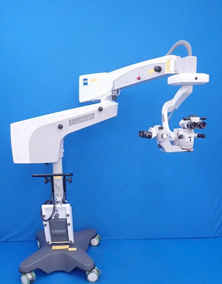 Carl Zeiss OPMI Lumera i Surgical Microscope