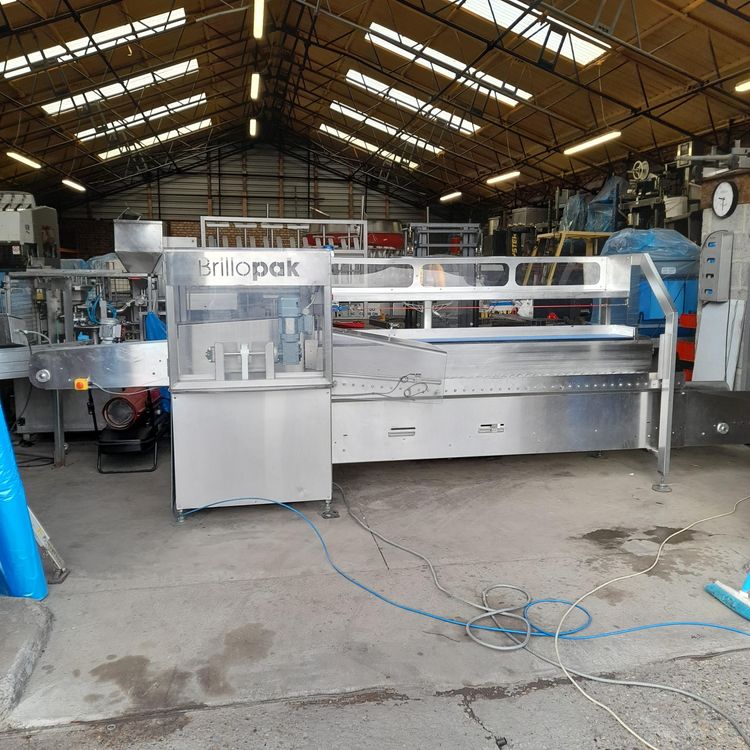 Brillopak Packaging Machine