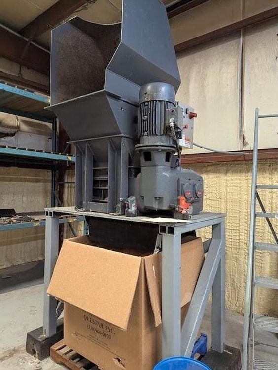 Satrind F615 Dual Shaft Shredder