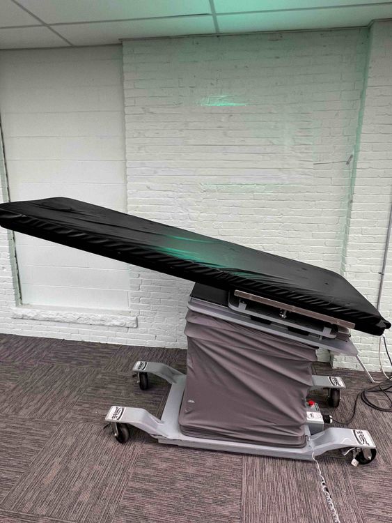 STI BT-5 Bariatric Imaging Table