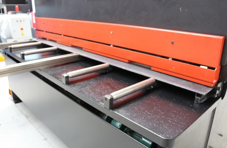 Amada GPS 420