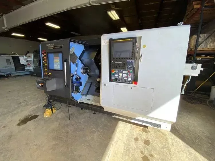 Doosan Doosan Fanuc Series I CNC color control 5,000 RPM PUMA TT1800SY 5  Axis