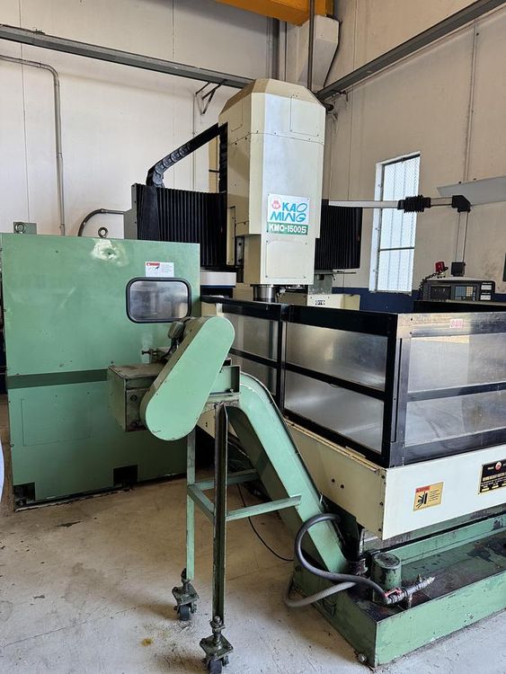 Kao Ming KMC-1500S 3 Axis