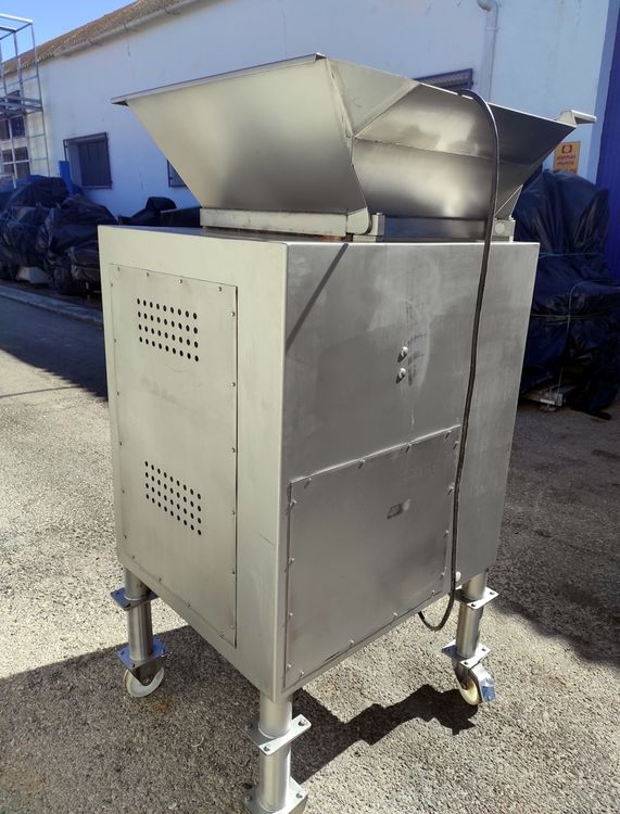 Kolbe MW32 MEAT MIXER GRINDER WITH 100 mm PLATE