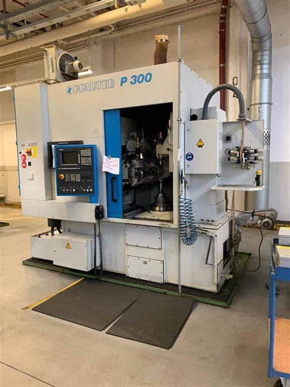 Gleason PFAUTER P300 Variable Speed Gear Hobbing Machine Vertical