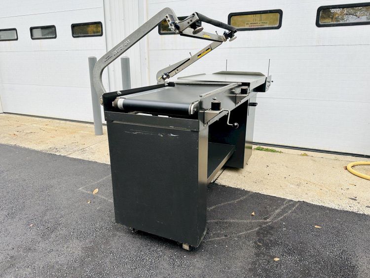 Eastey EM28T - Hot Wire Sealer with powered take away conveyor