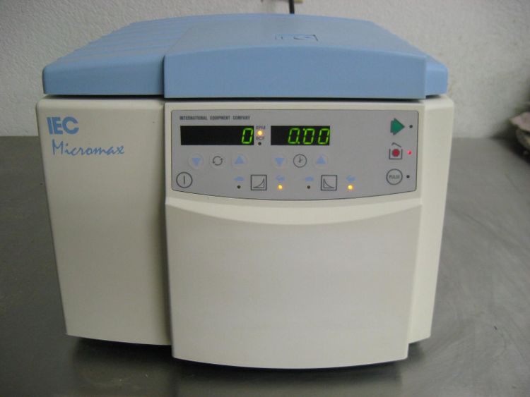 IEC Micromax Centrifuge