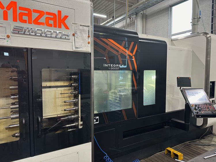 Mazak Smooth X 5-axis simultaneous 4.000 rpm INTEGREX i 300 ST 7 Axis