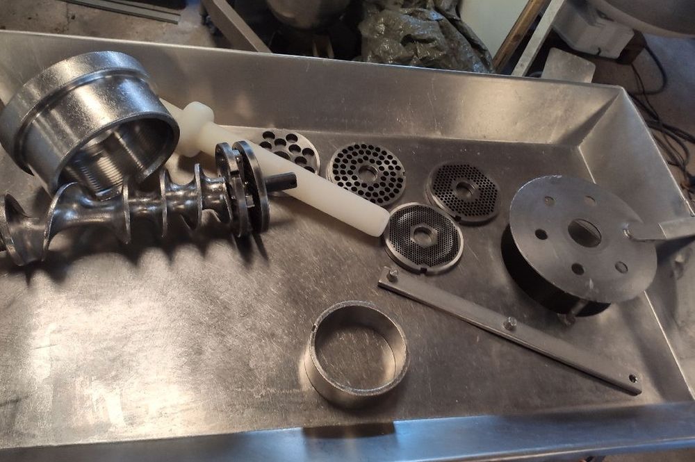 DRC Professional meat grinder double cut